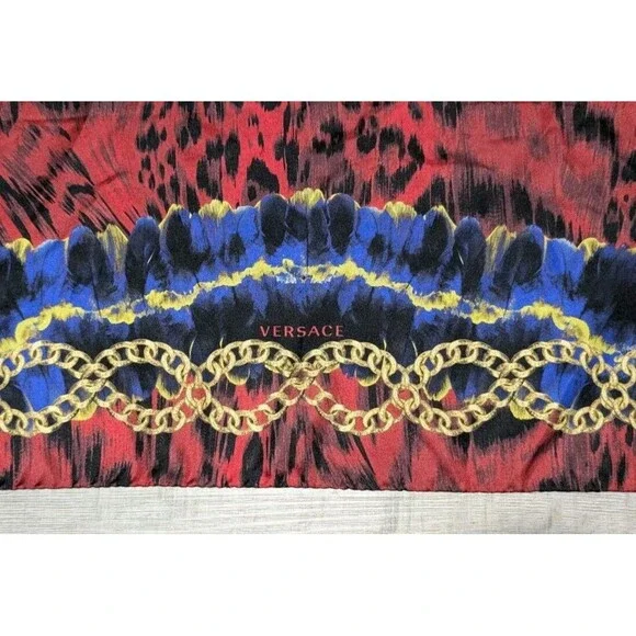 Gianni Versace Beautiful Silk Scarf Square Corner Feathers Design Red